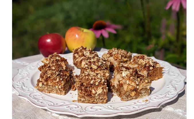 Apple Oatmeal Bars